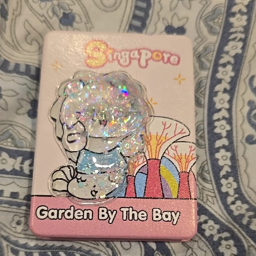❤️10/$13 New Singapore Garden By The Bay Holographic Makeup Mirror